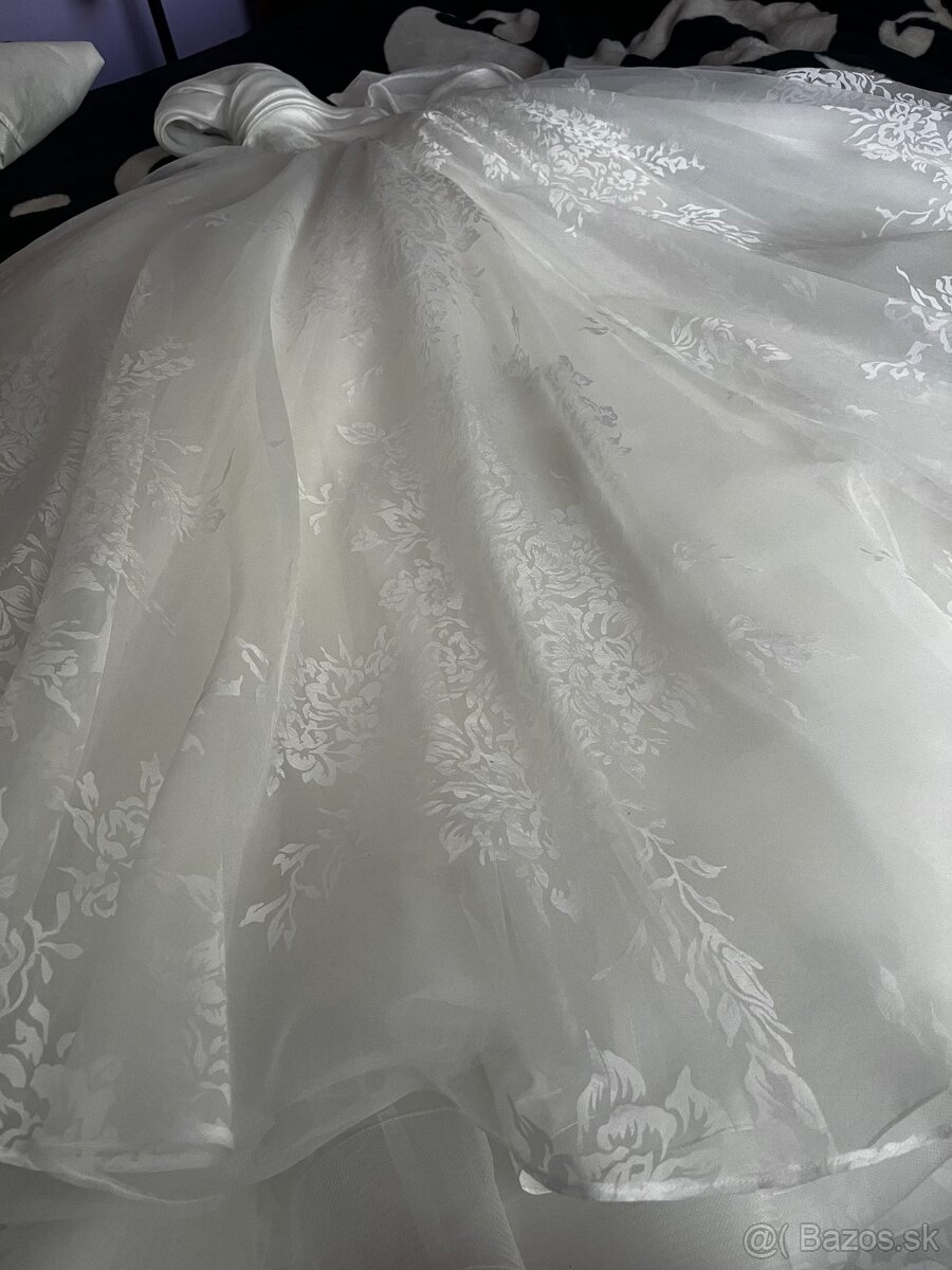Luxusné svadobné šaty - 11