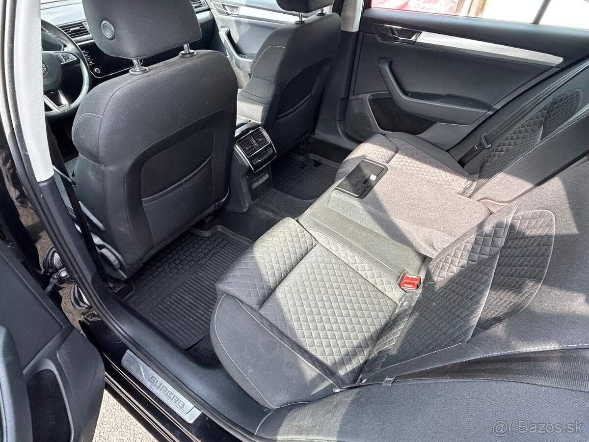 Škoda Superb Combi 2.0 TDI 4x4 - 11