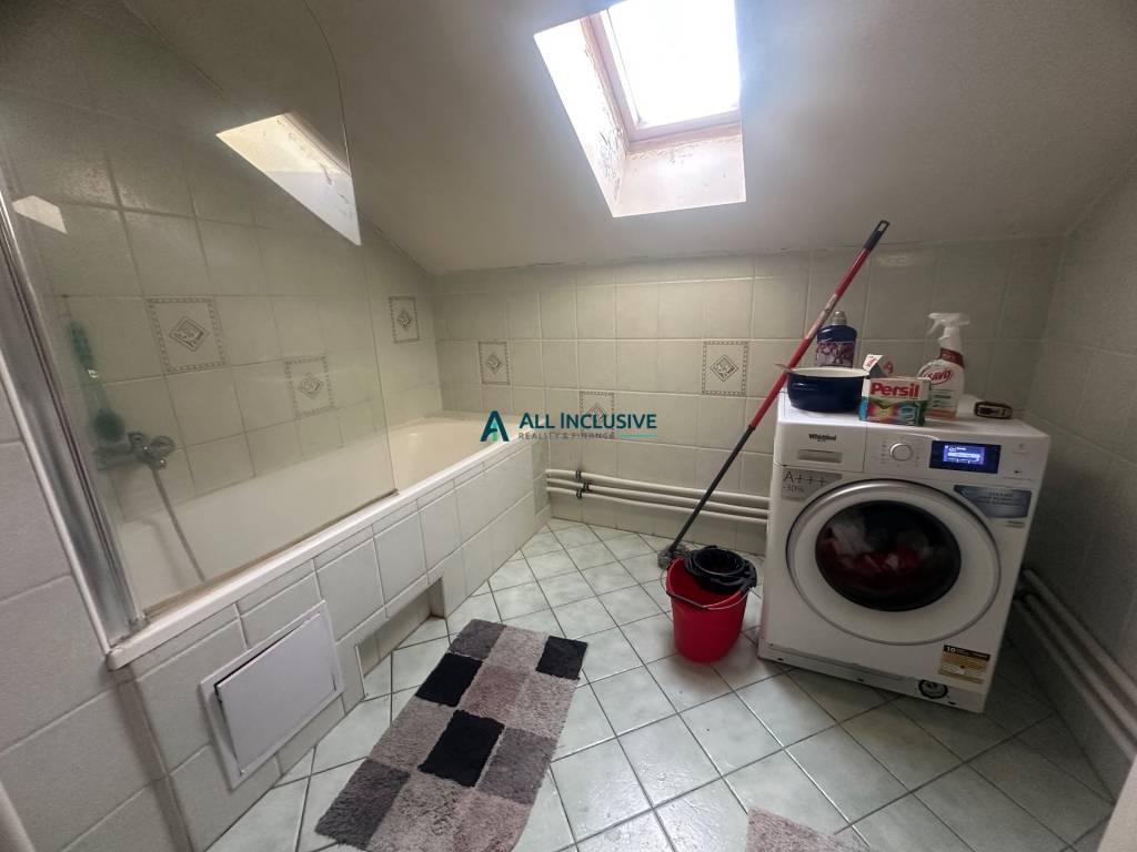 Ponúkame na prenájom 4izb. rodinný dom v obci Tomášov pri Br - 11