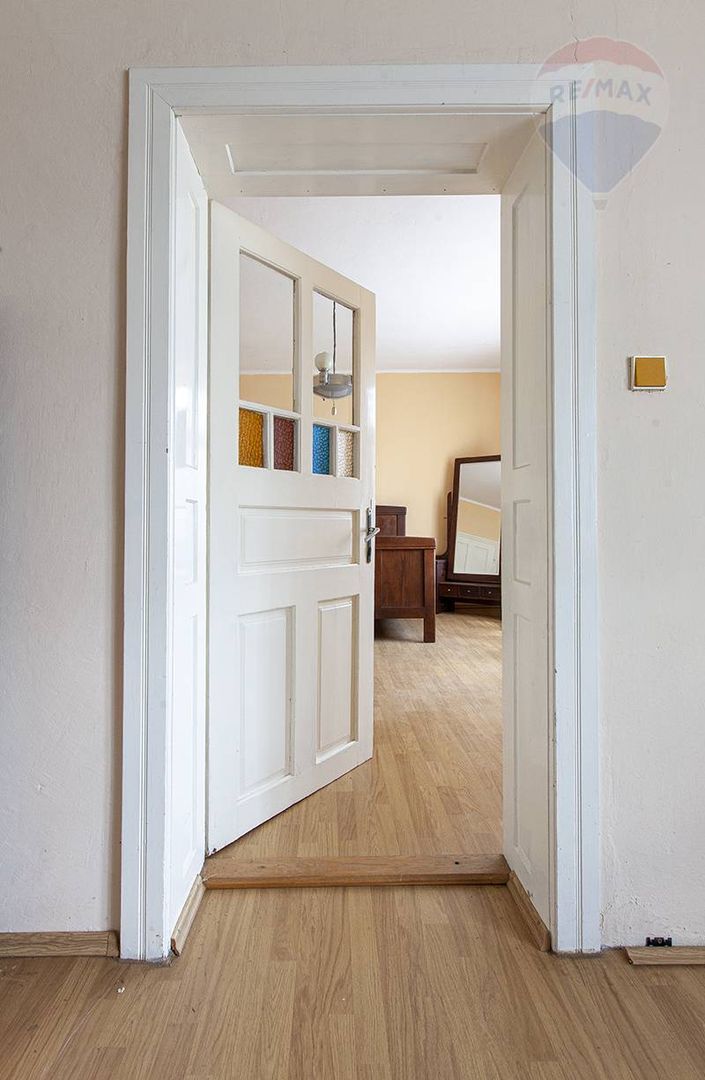 NA PREDAJ: Rodinný dom s veľkým pozemkom (6800 m2) a nádhern - 11