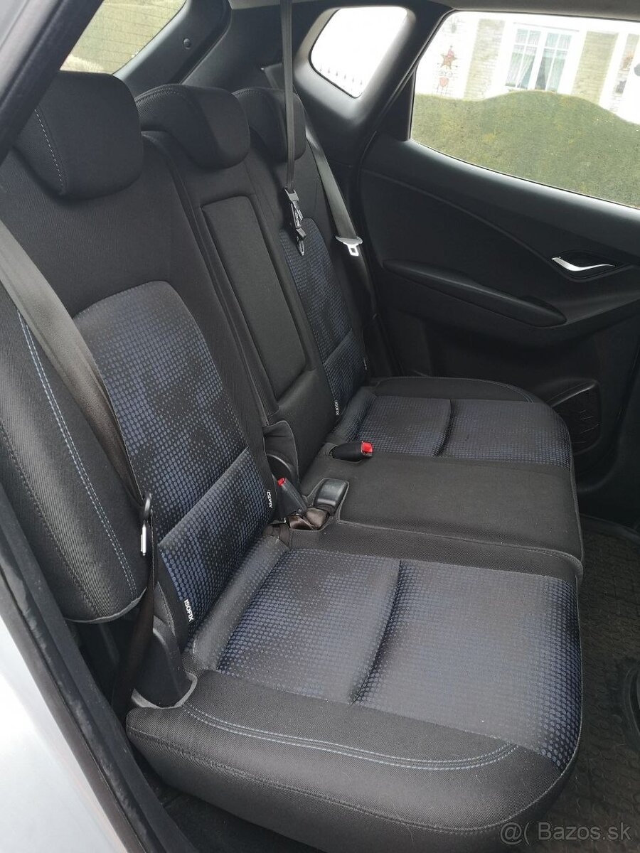 Hyundai ix20, benzín, 66kW, MT5 - 11