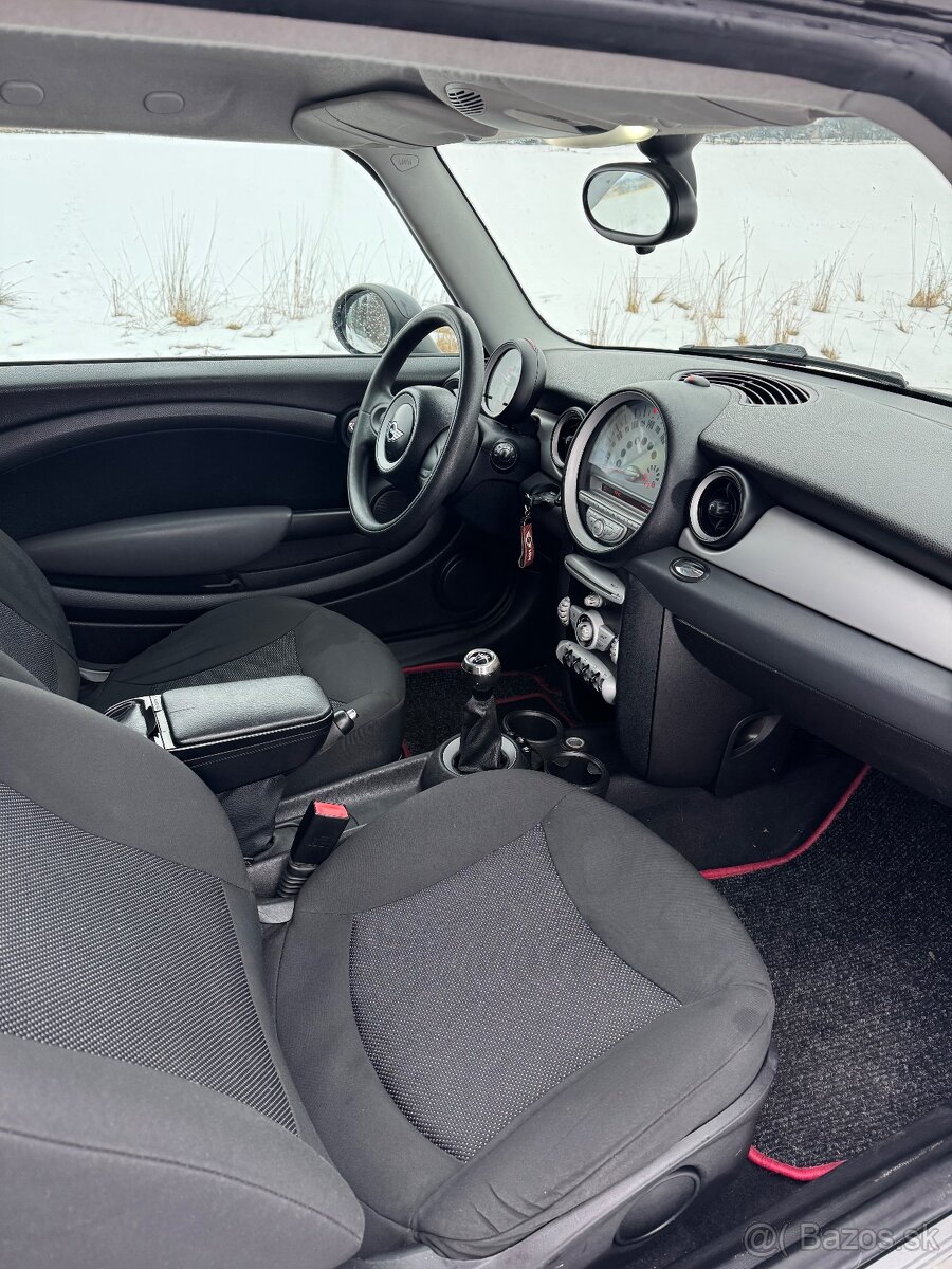 MINI Cooper D Clubman 80KW 1.6d - 11