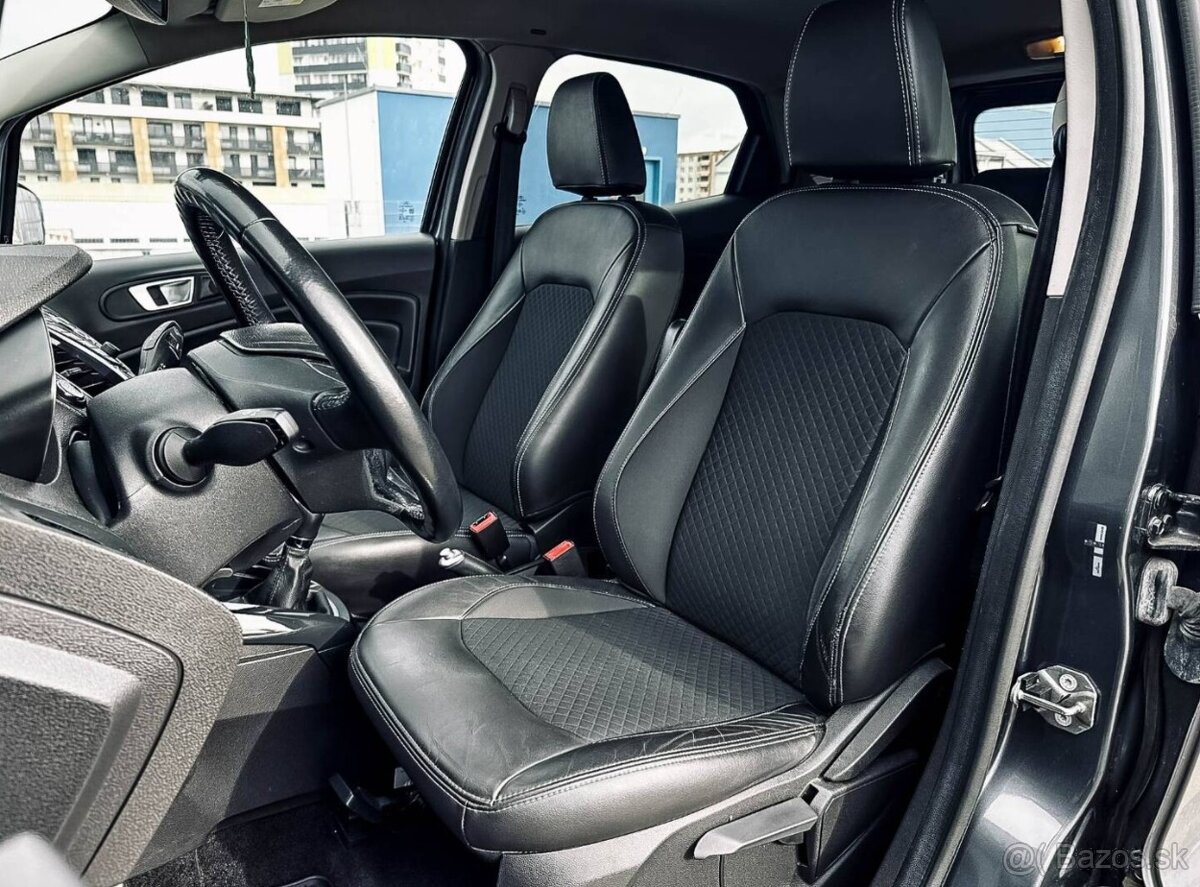 Ford EcoSport Benzín 92kW 2016 - 11