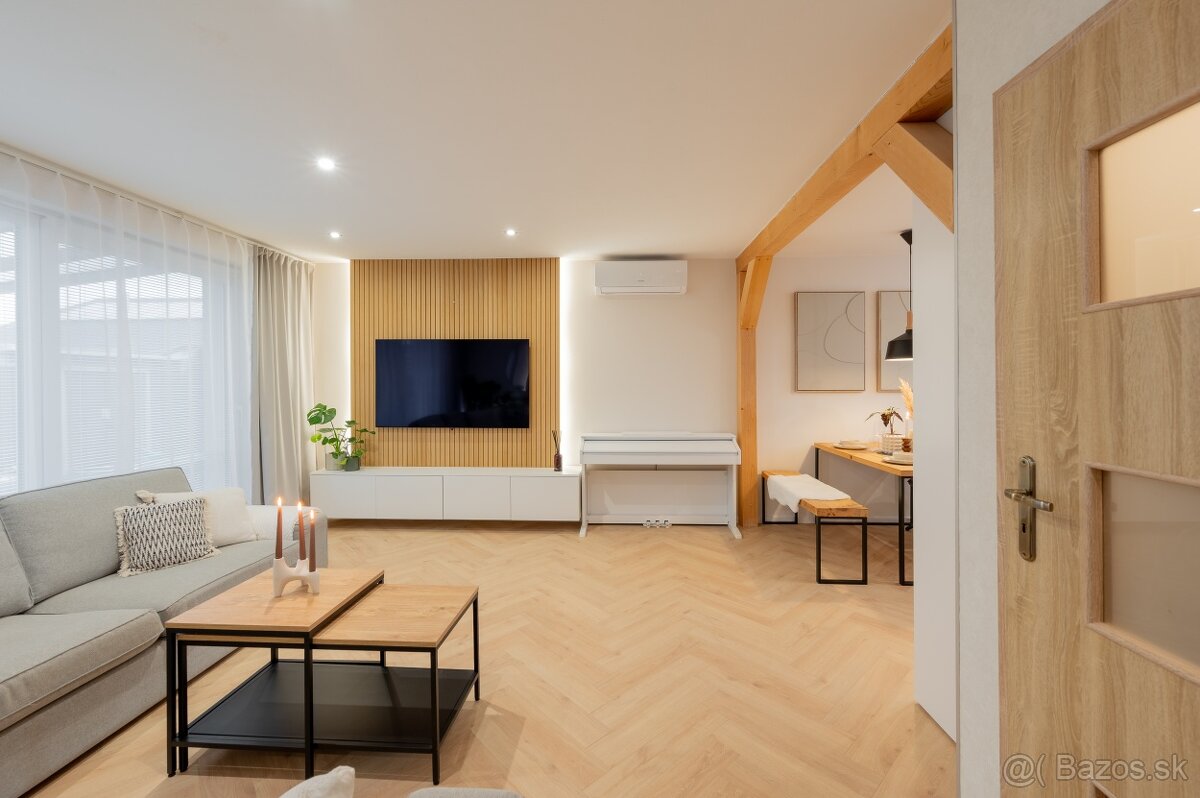 4-izbový kompletne zariadený rodinný dom - 11