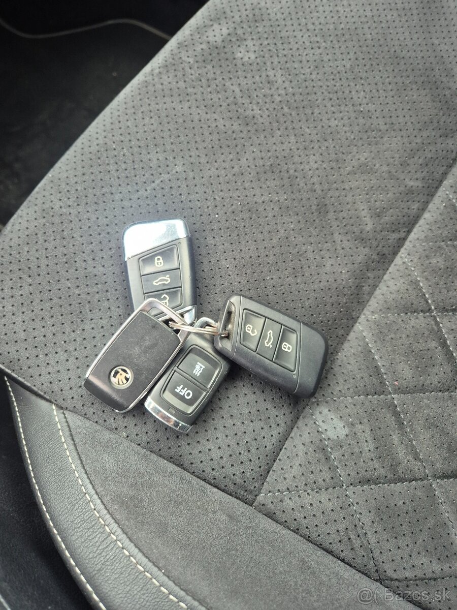 Škoda Superb 3sportline 4x4 combi - 11