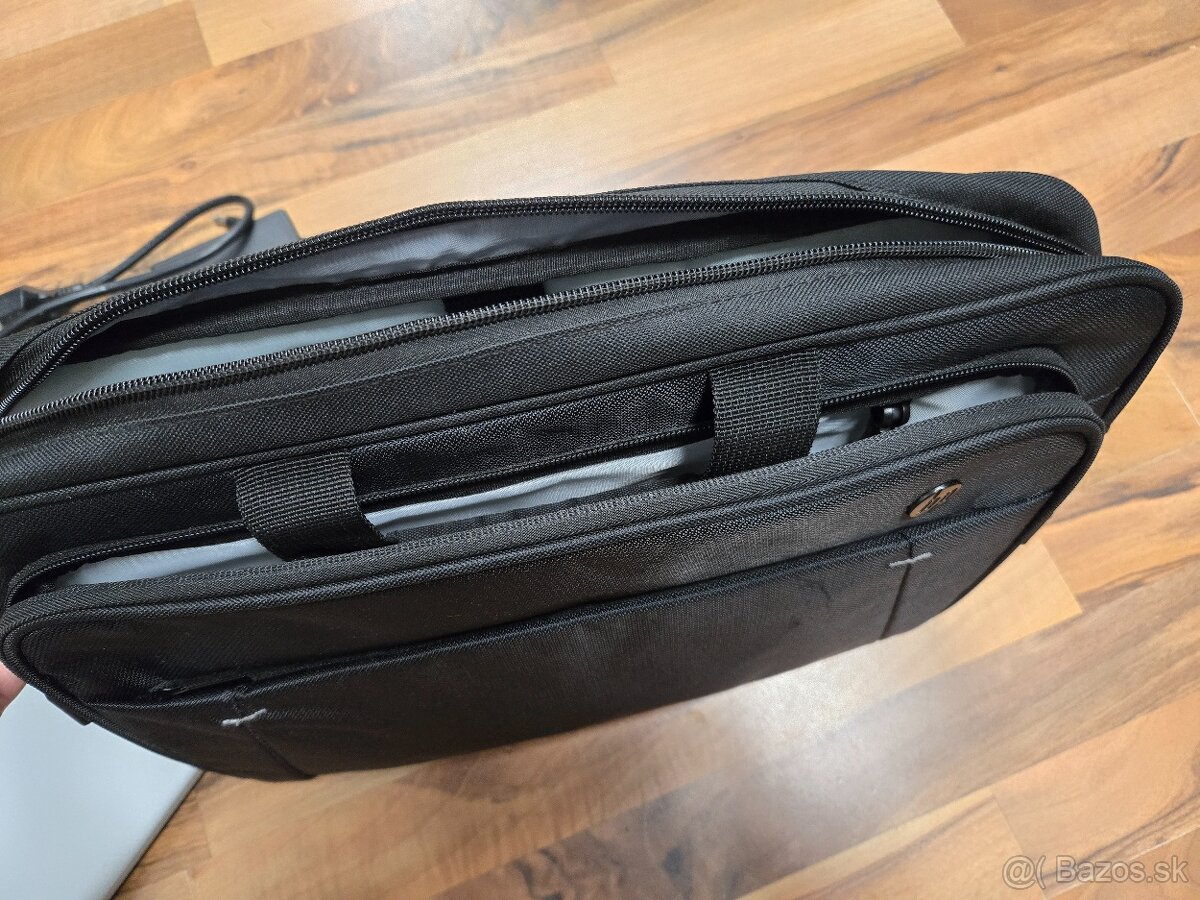 Notebook HP typu RT3290 + taška HP + nabýjačka - 11