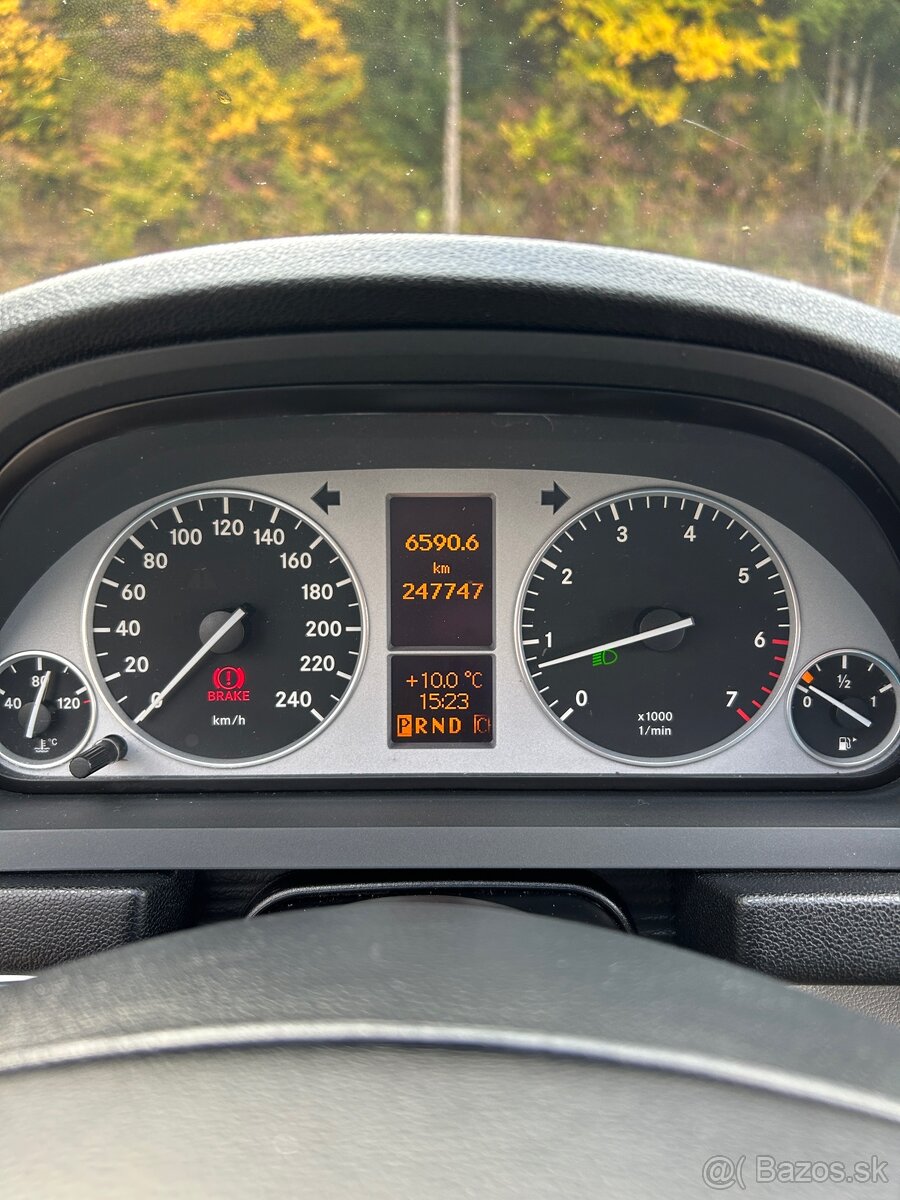 Mercedes-Benz B200 turbo - 11