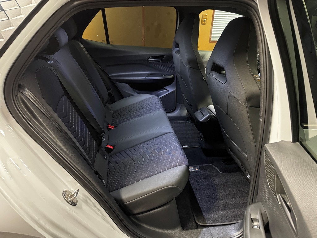 Cupra Born 58kWh 231k eBoost / odpočet DPH - 11