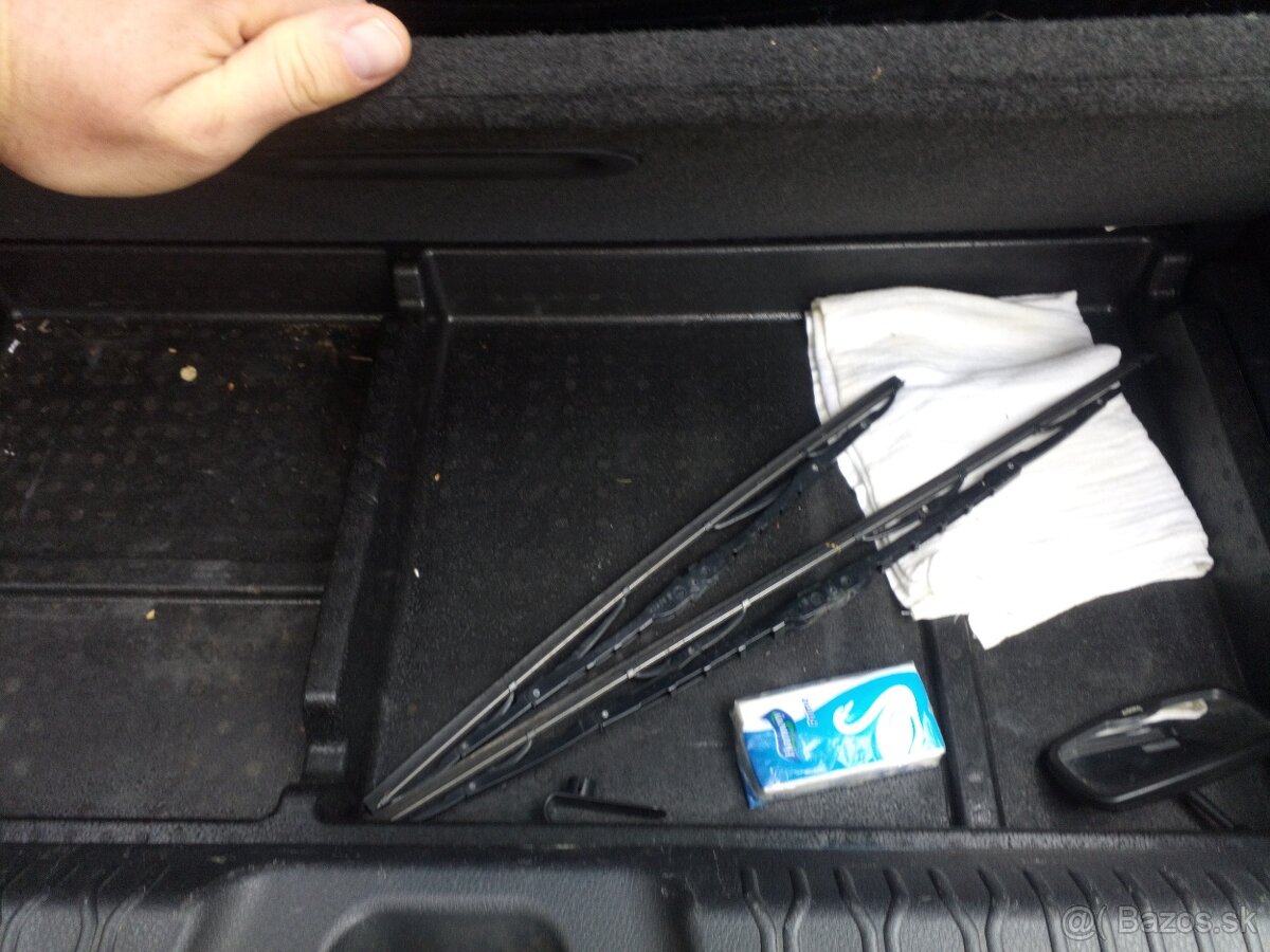 Lada Vesta SW Cross - 11