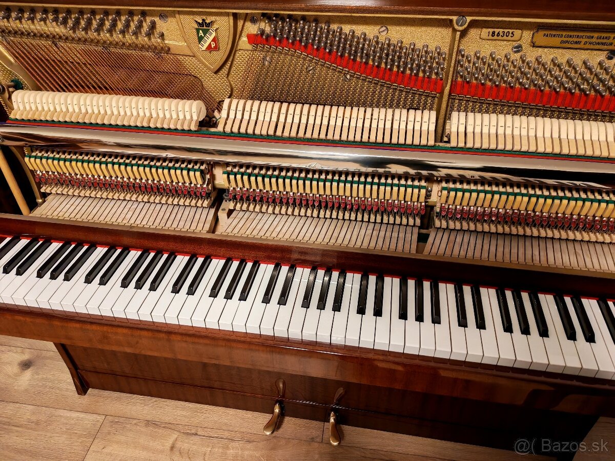 Petrof zlatá Česká kvalita dovoz celá SR - 11