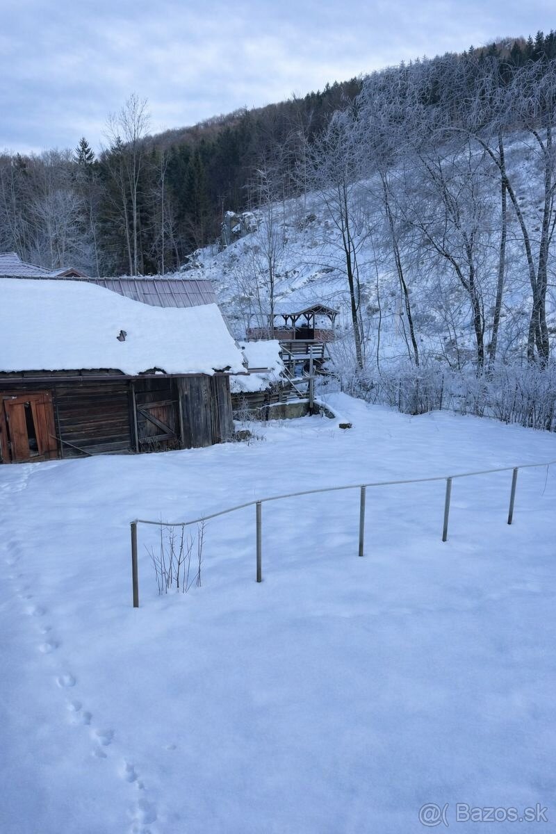 Dvojdom v obci Bystrá - 11