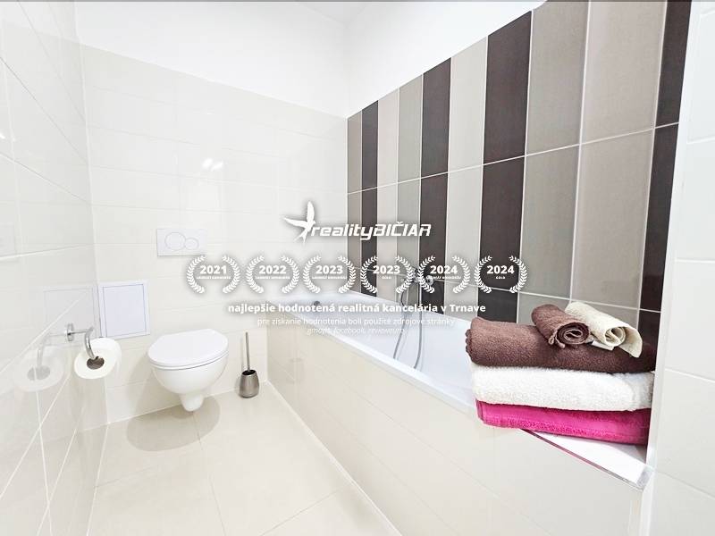 2-izbový byt v centre mesta Hlohovec - 11