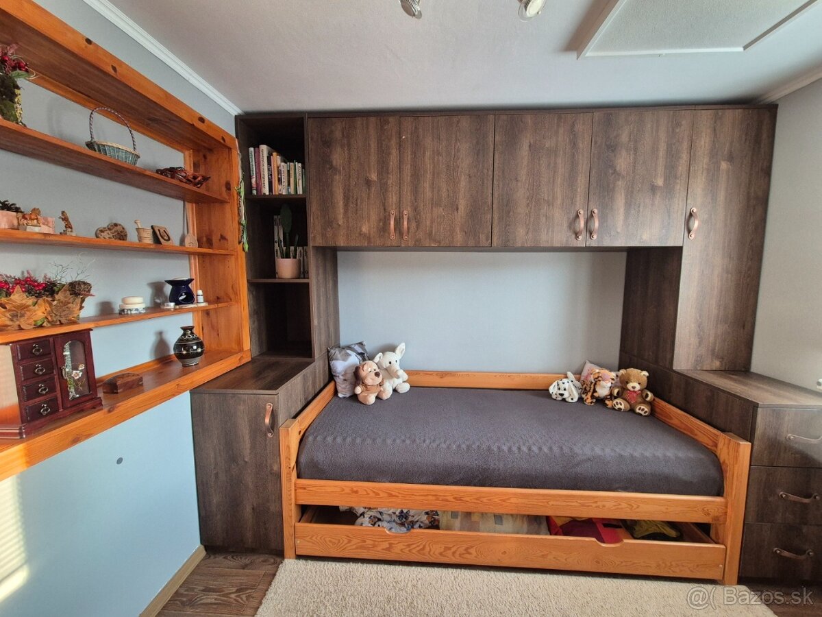 ZNÍŽENÁ CENA Dom so zariadením, pozemok 987m2 KE - K.N.Ves. - 11