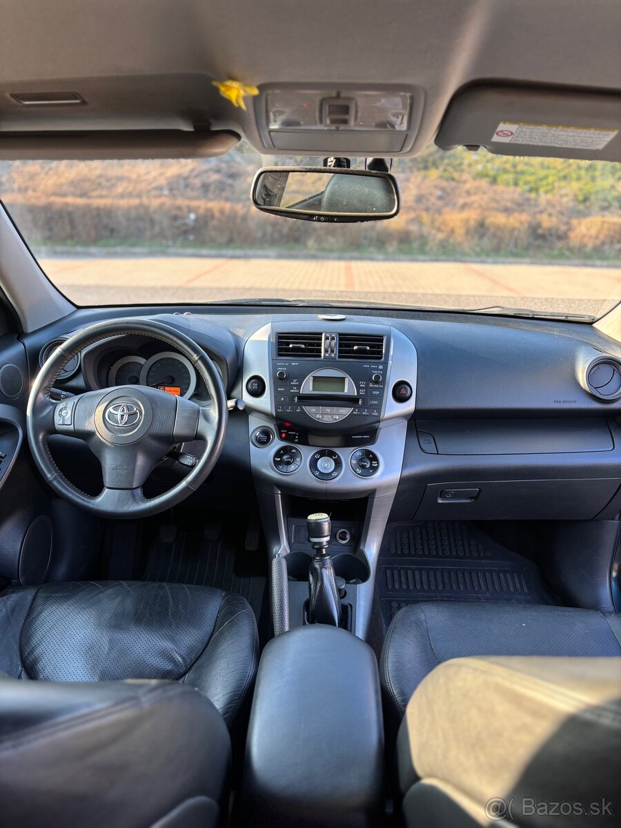 Toyota RAV4 2.2 D-4D 130kw - 11