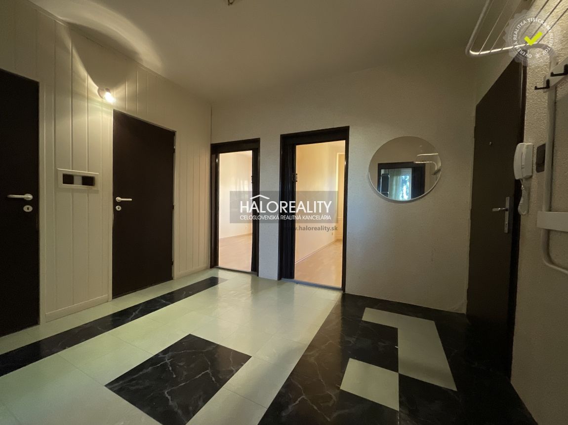 HALO reality - Predaj, trojizbový byt Banská Bystrica, Sásov - 11