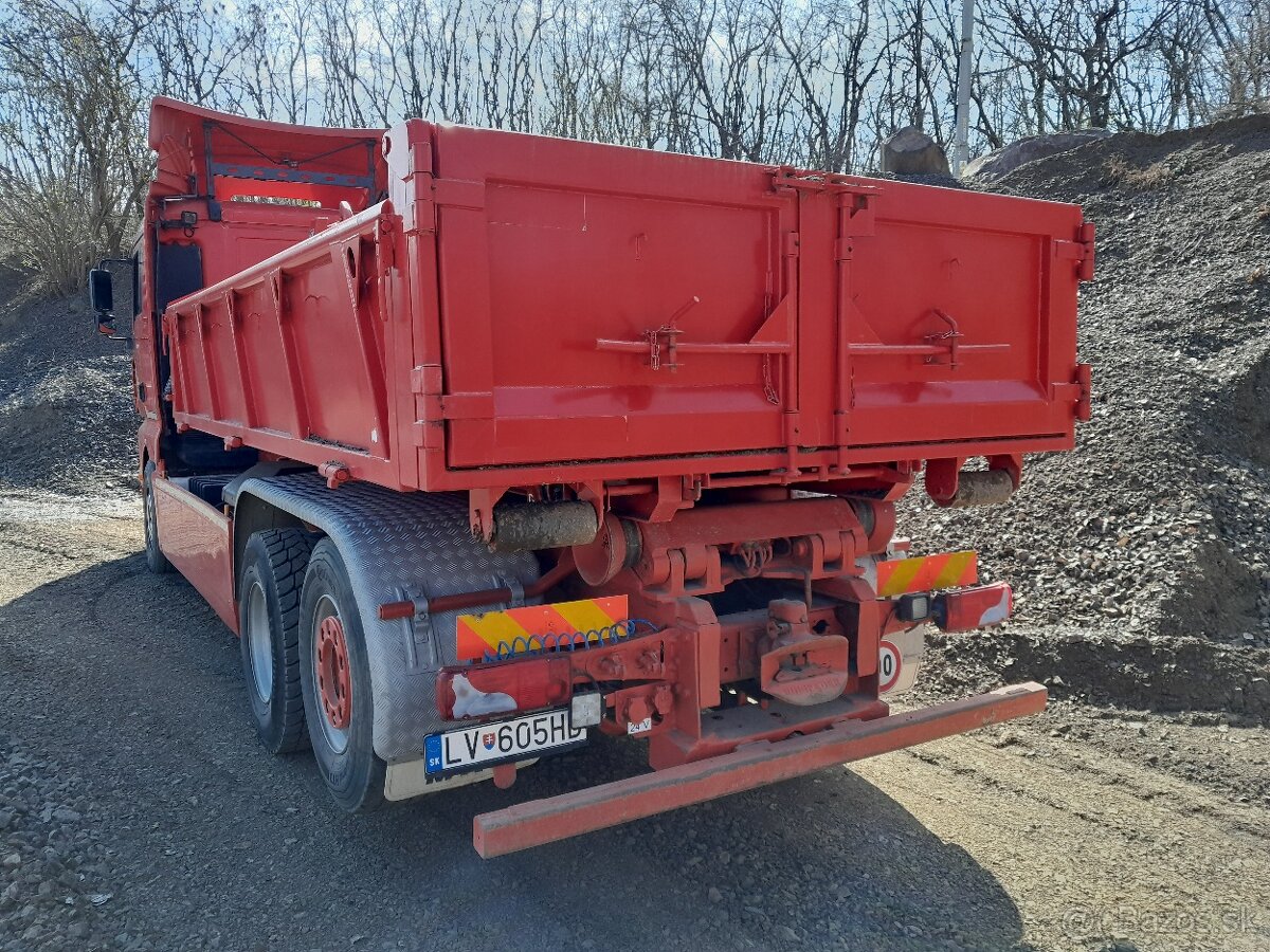 Man hakový nosič kontajnerov - 11