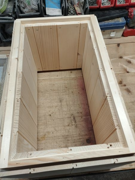 Včelie úle B10 - 11