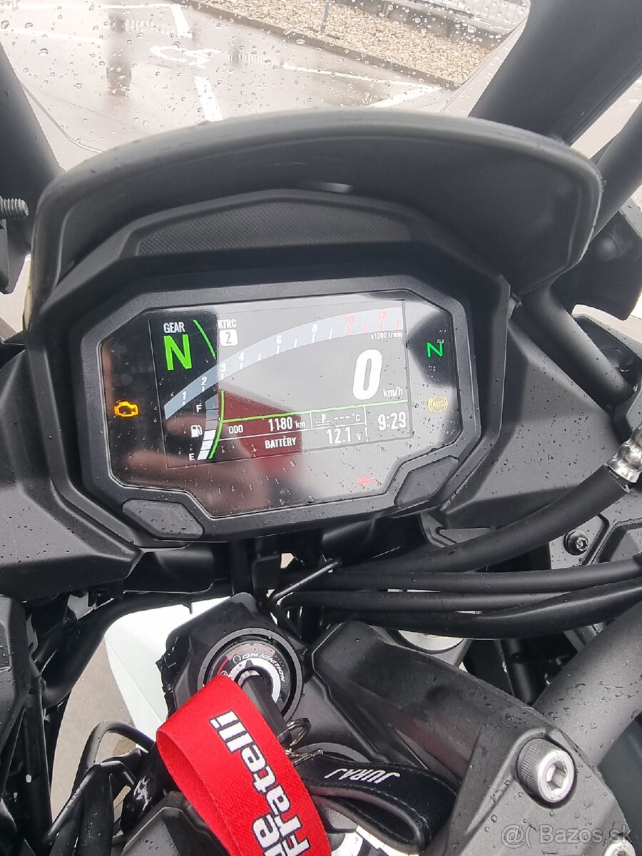 Kawasaki Versys 650 - 11