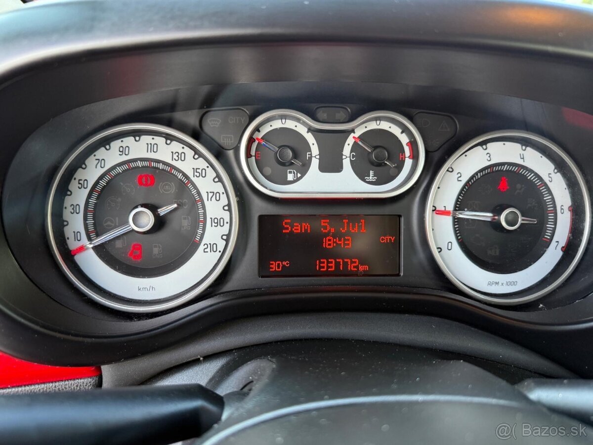 Fiat 500L 1,4 Benzyna 2012/2013 - 11