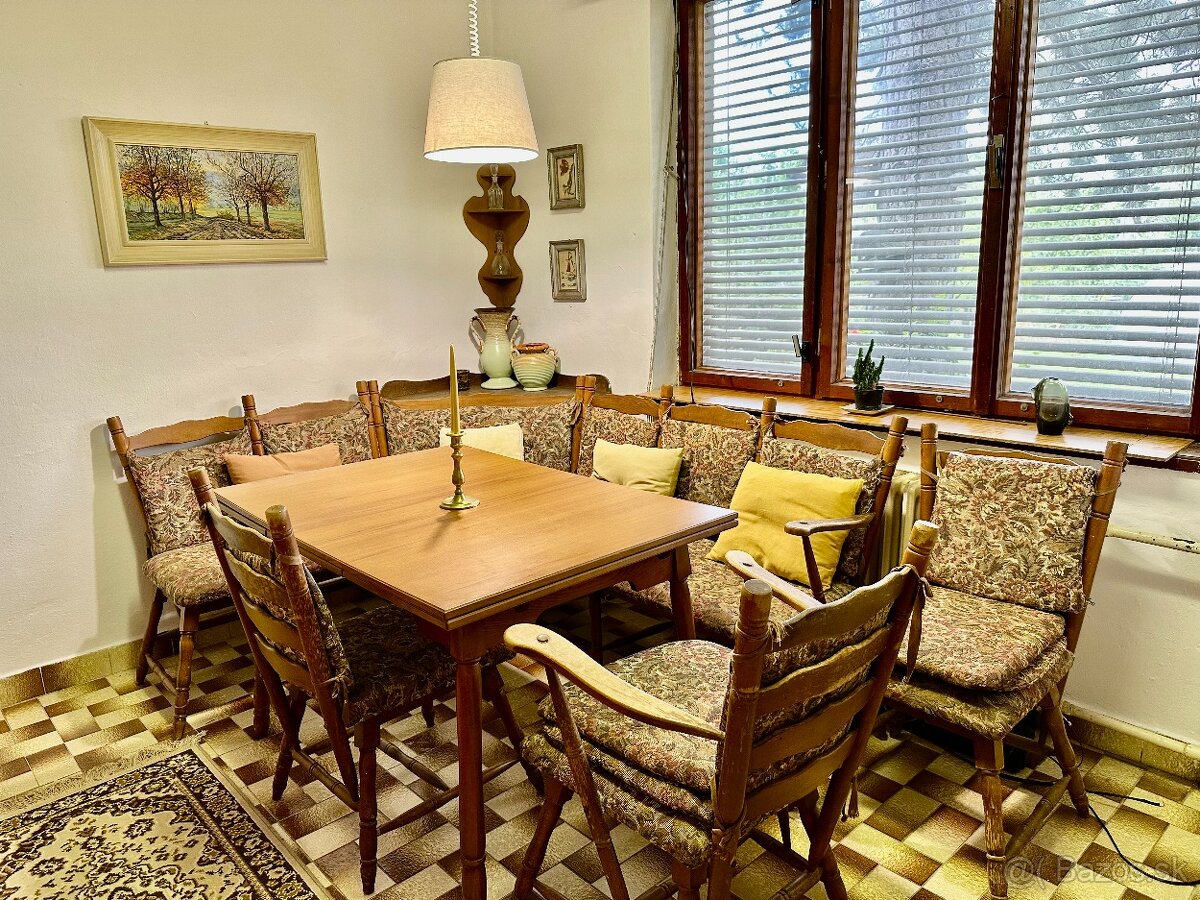 Dvojpodlažný priestranný rodinný dom so záhradou - 11