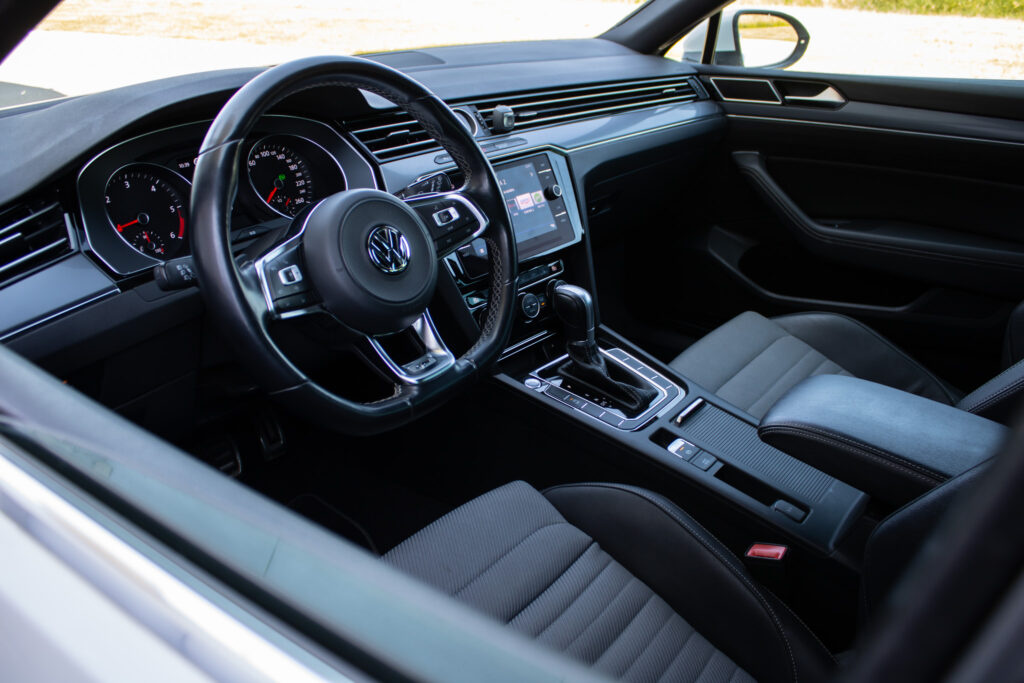 Volkswagen Passat 2.0 TDI R-line B8 - 11