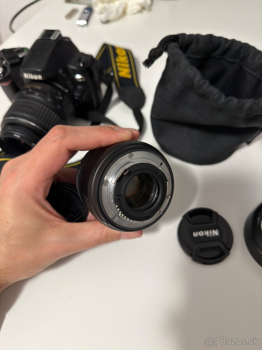 predam nikon d40 nikkor 18-55 1:3,5-5,6 nikkor 35mm 1:1,8 - 11