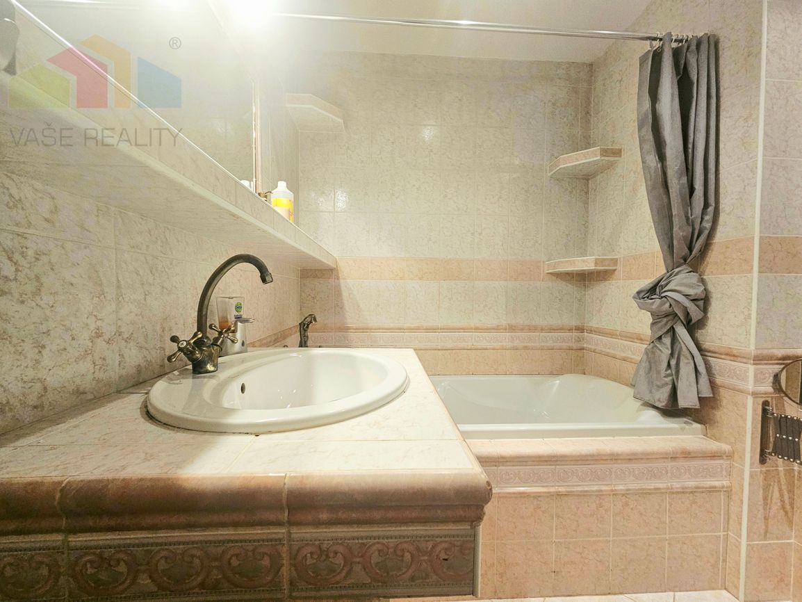 3 izbový byt v meste Trenčianske Teplice - prenájom - 11