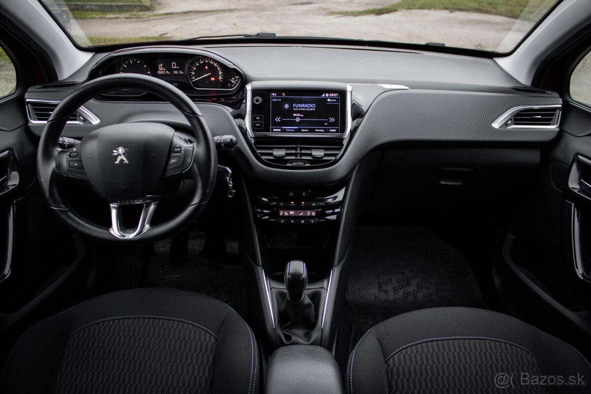 Peugeot 208 1.2 PureTech Style - 11