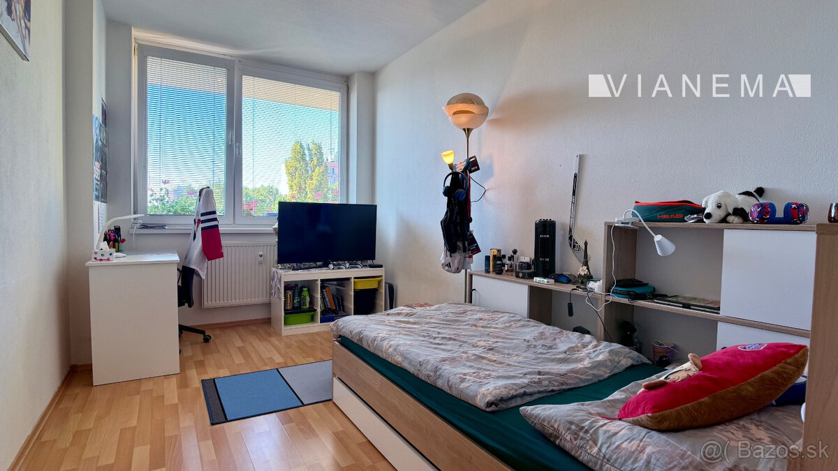 IBA U NÁS Svetlý 4i byt s terasou a loggiami v Ružinove - 11