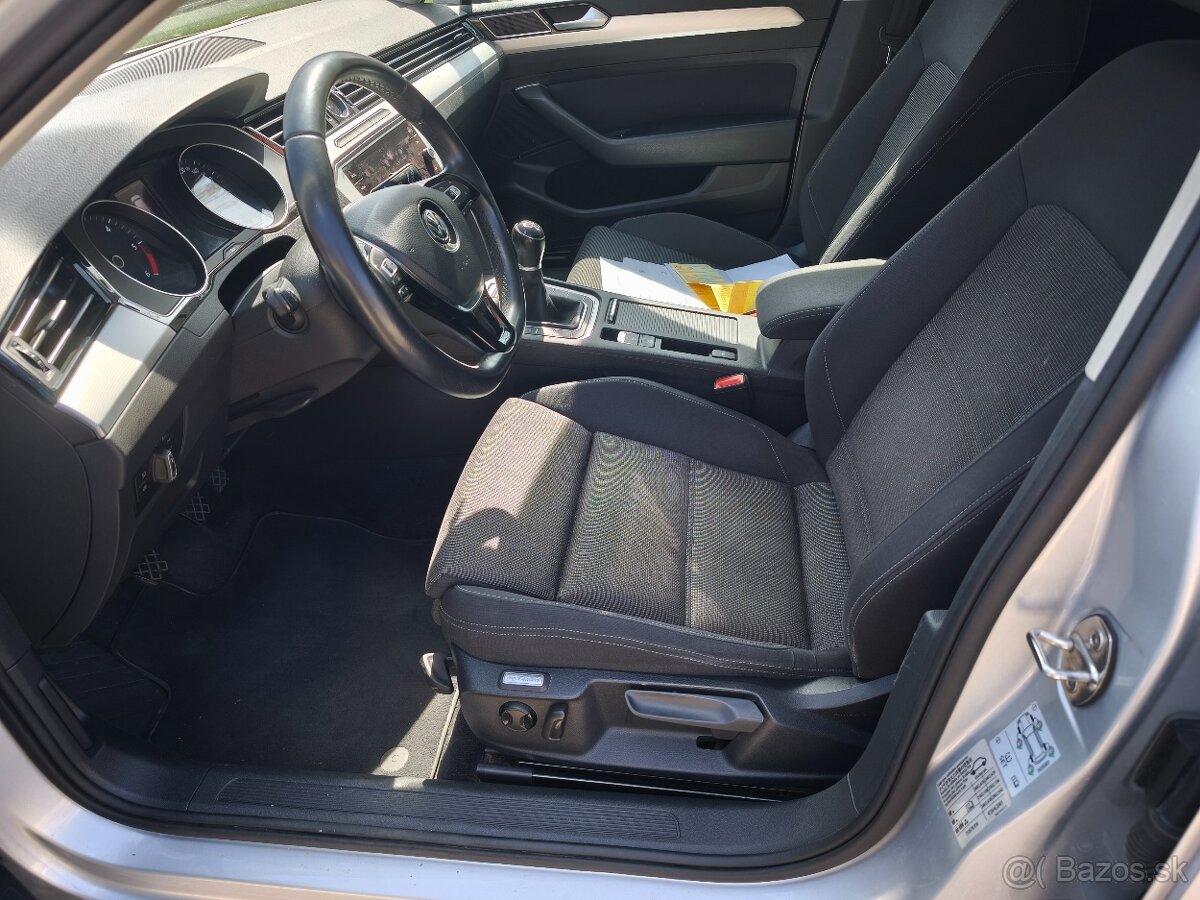 Volkswagen Passat B8 rok 2018 - 11