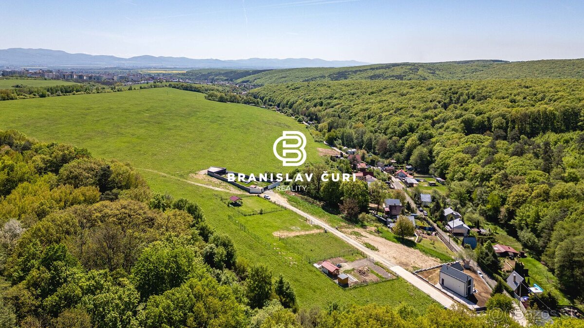 NA PREDAJ POZEMOK V MYSLAVE - 11