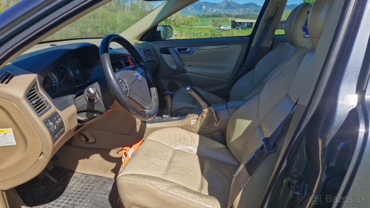 Predám Volvo S60 D5 - 11