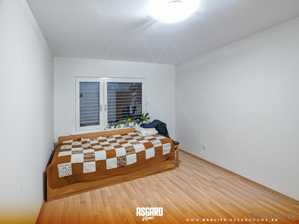 Zrekonštruovaný 4-izbový byt 85m2 s lodžiou, dvoma pivnicami - 11