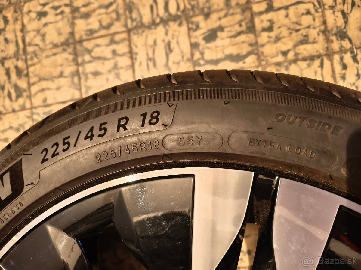 NOVÁ SADA - Mercedes C W206 - 18" letná dvojrozmer - 11