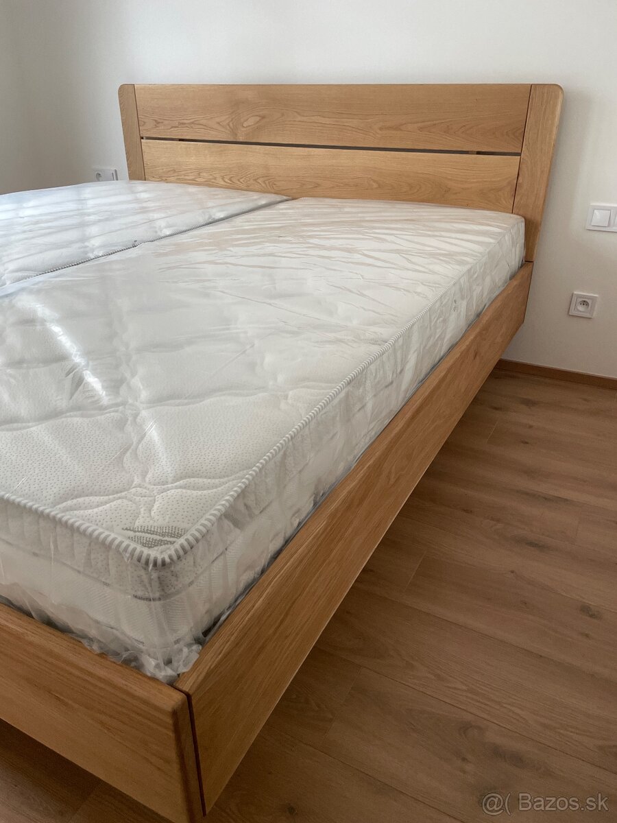 Dubová posteľ s úložným priestorom - levitujúci dizajn - 11