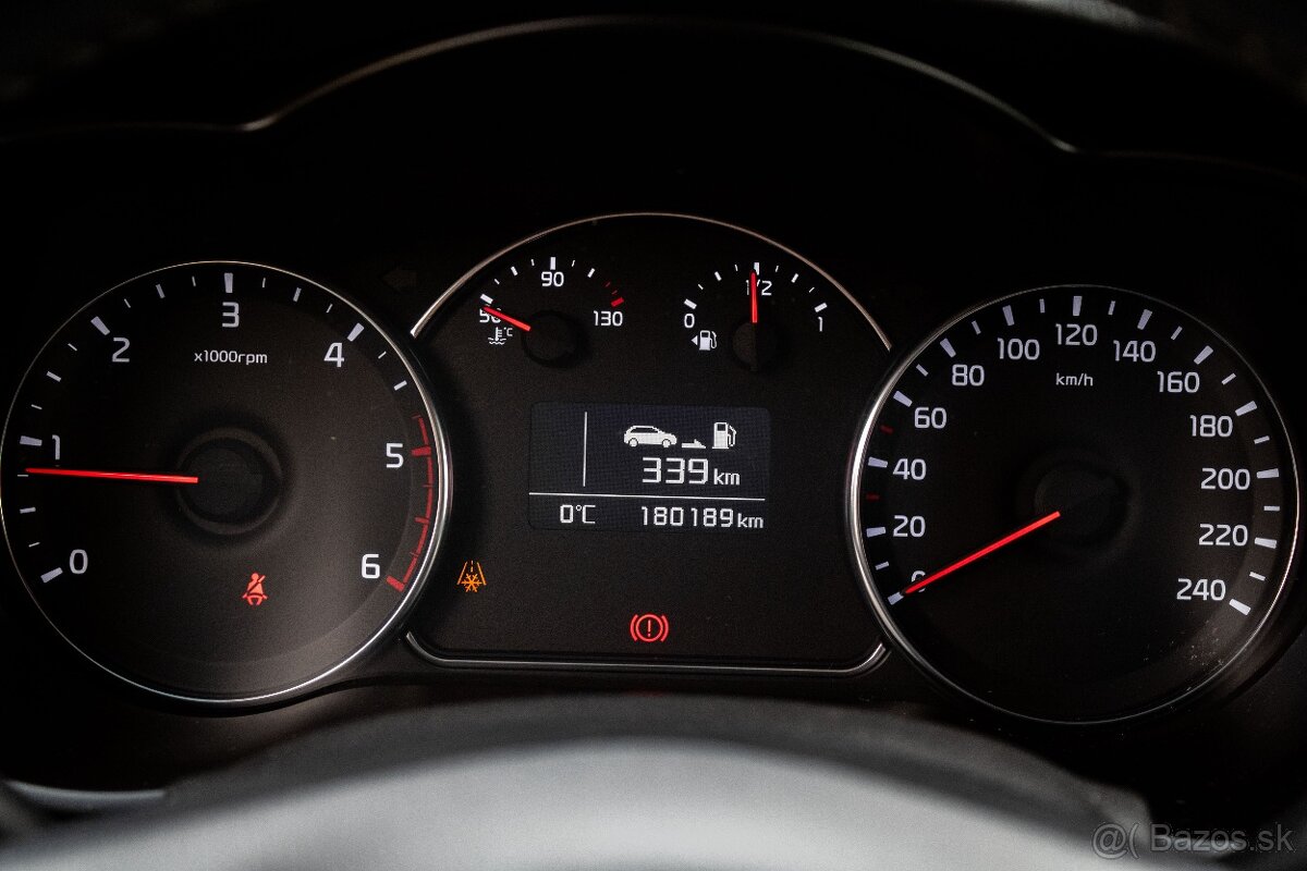 Kia Carens 1.7 CRDi 100kW MT-6st. - 11