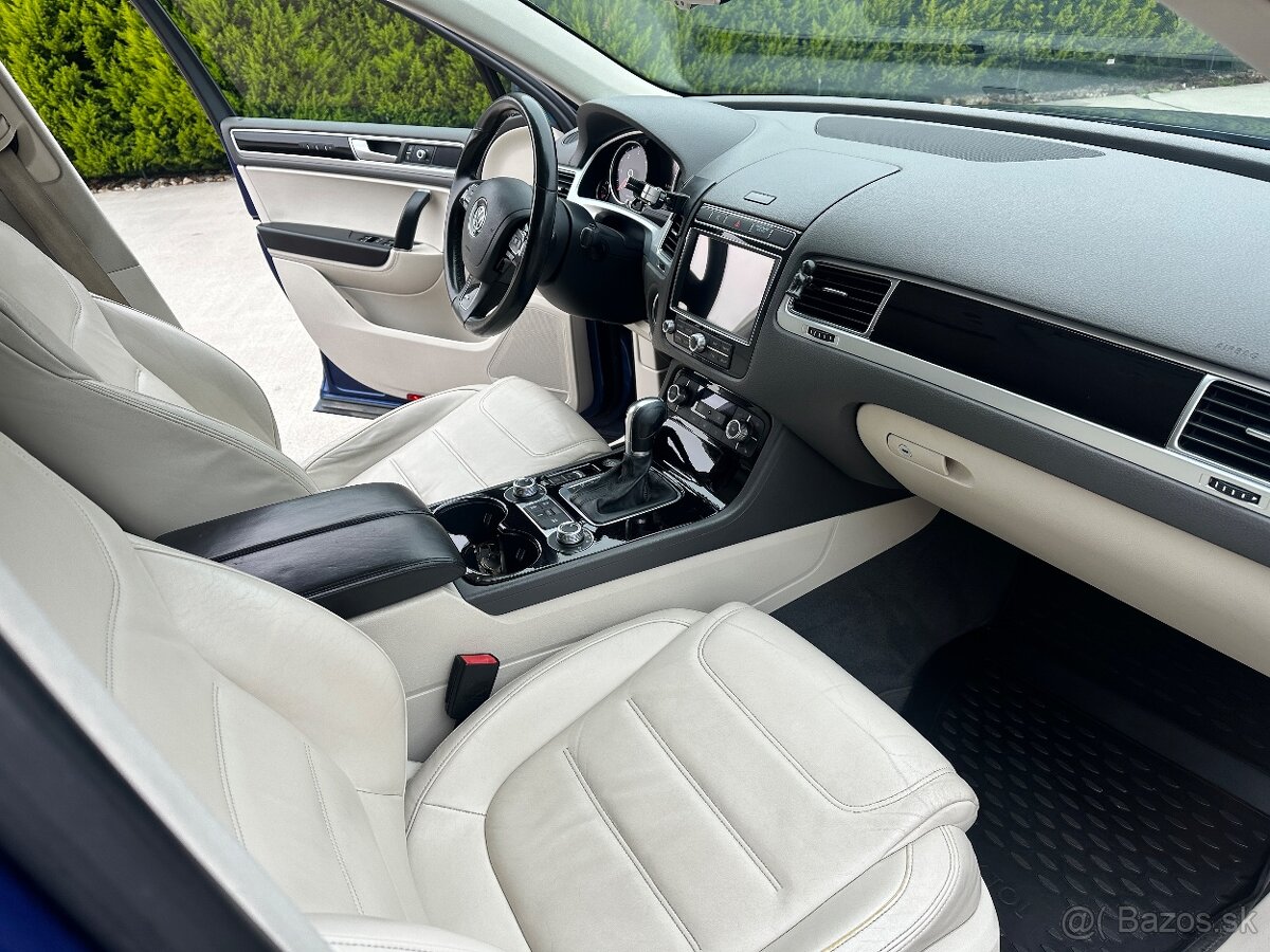 Touareg 3.0 TDi 193kw r.v 2015 - 11