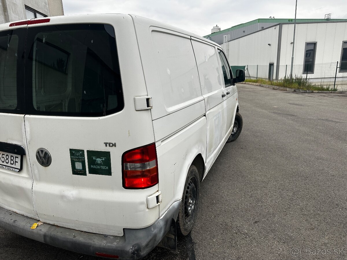 Volkswagen Transporter T5 - 11