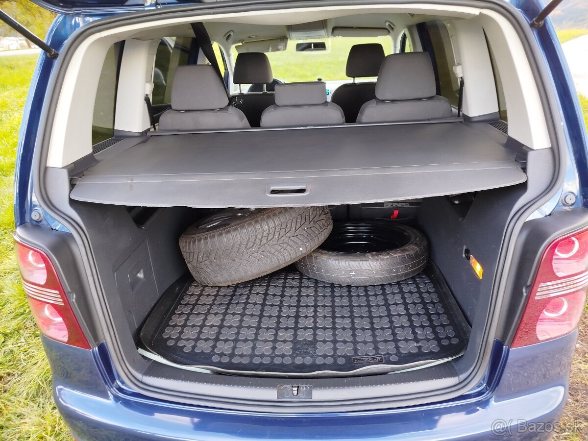 VW Touran 1.6, benz+lpg, r.2008 - 11