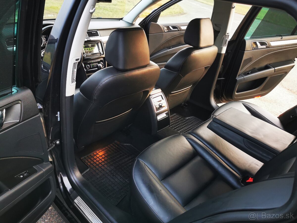 ŠKODA SUPERB COMBI 2.0TDI CR 125KW 170PS 4X4 DSG R18 - 11