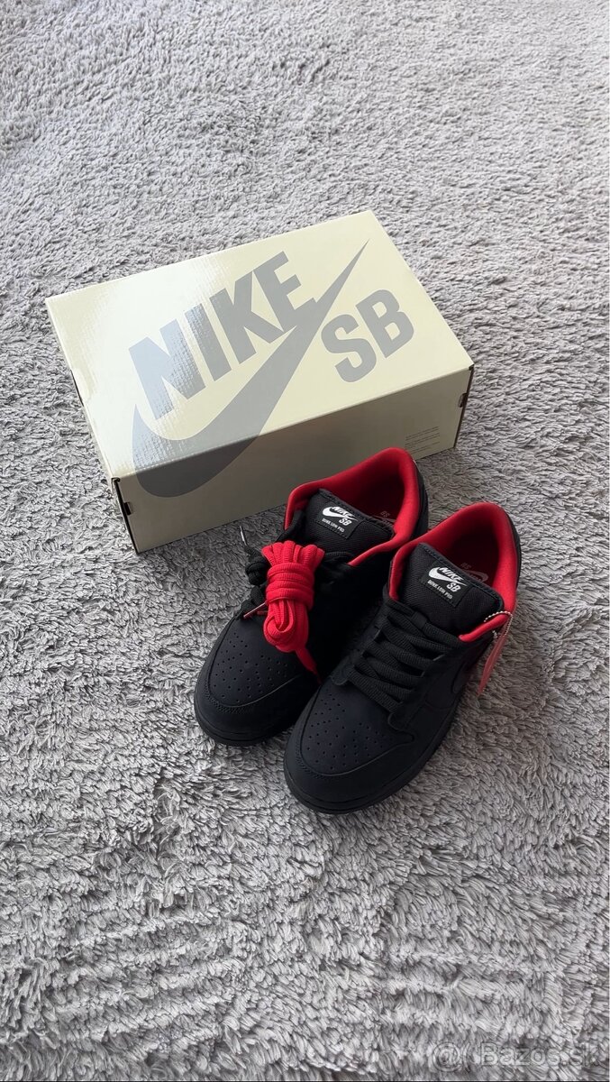 Nike SB Dunk Low Supreme 94 Black - 11