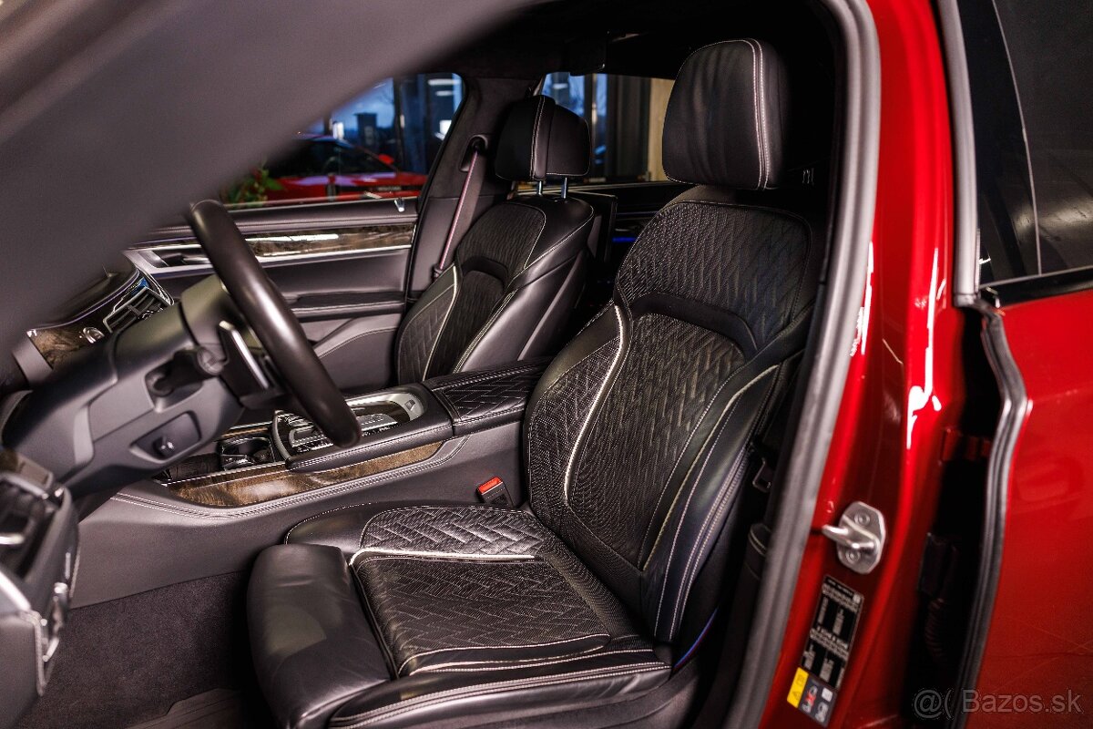 BMW 745Le xDrive INDIVIDUAL - 11