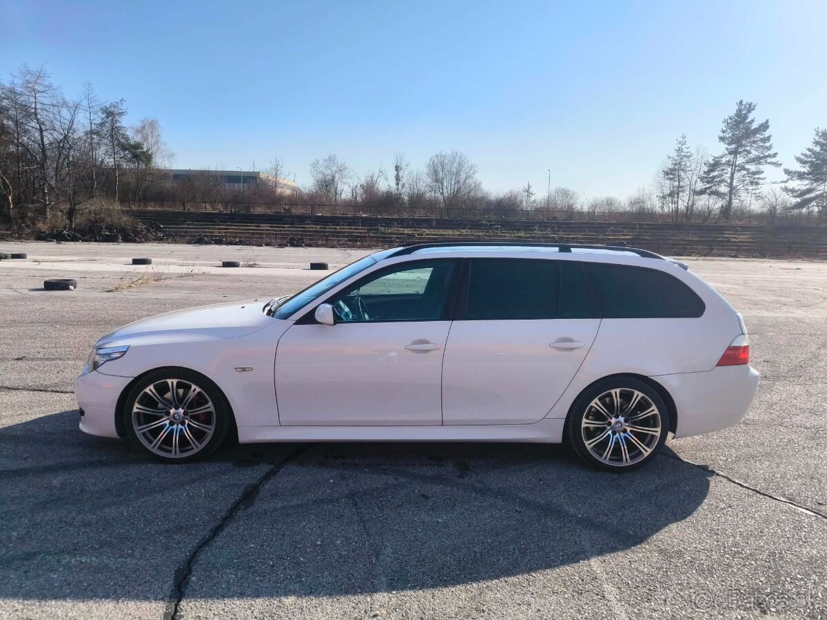 Predám BMW e61 525d touring - 11