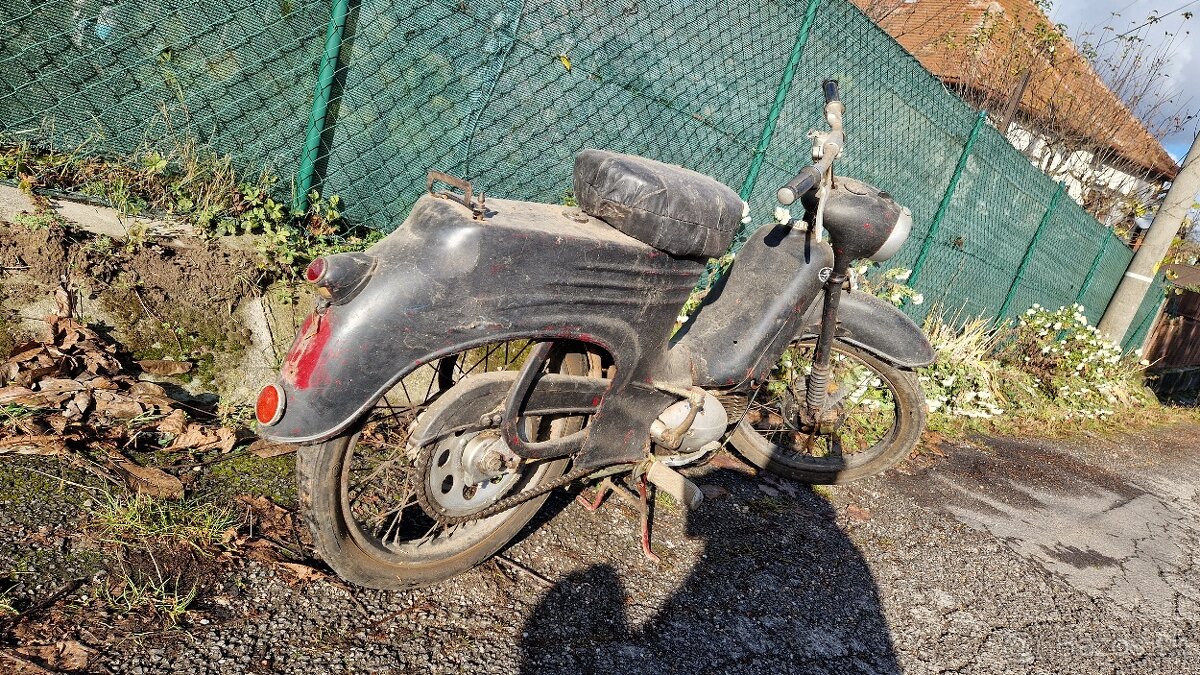 Jawa Pionier typ 555 - čierna farba - 11