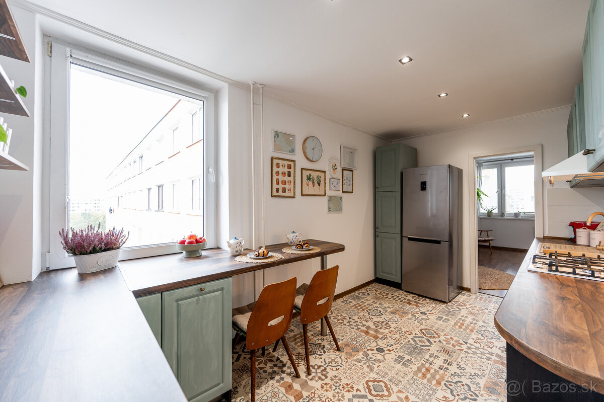 Na prenájom 3-izbový byt - Košice, Ružová ulica - 11