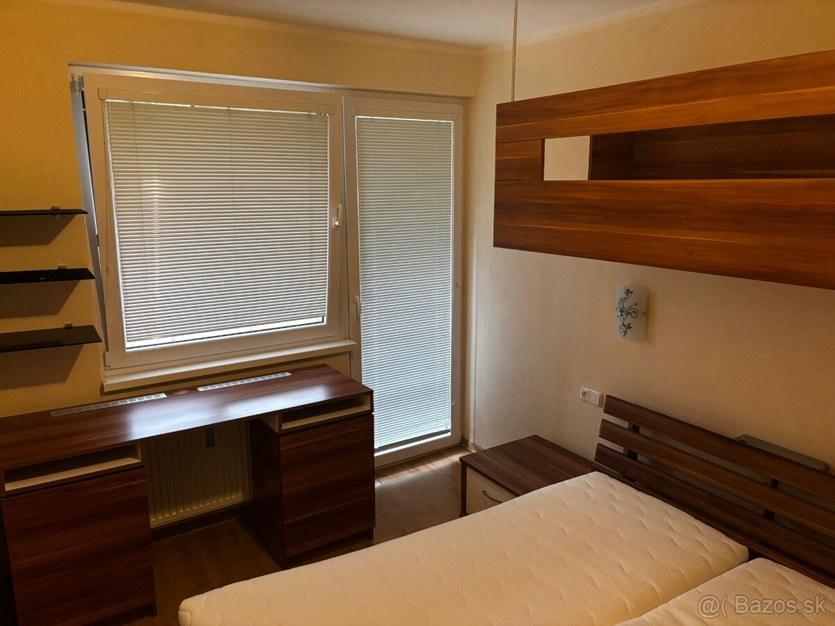Zariadený dvojizbový byt - 11