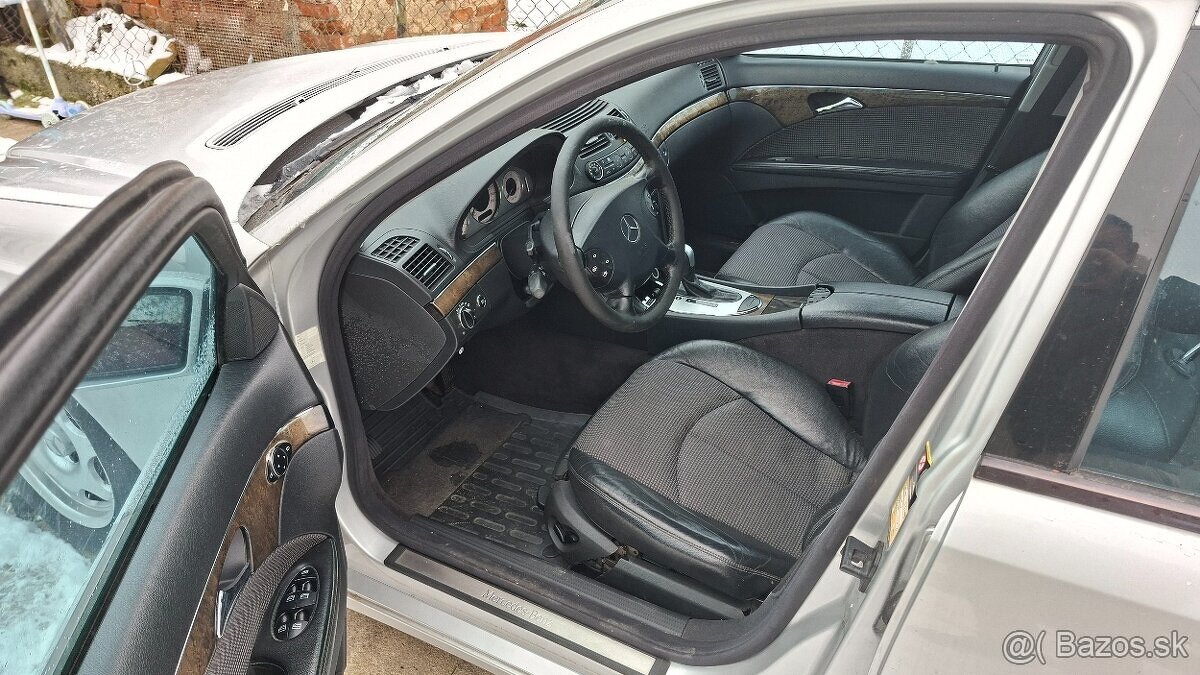 Mercedes benz w211 270CDI - 11