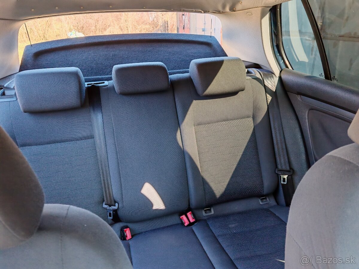 Volkswagen golf V 1.6 16 V - 11