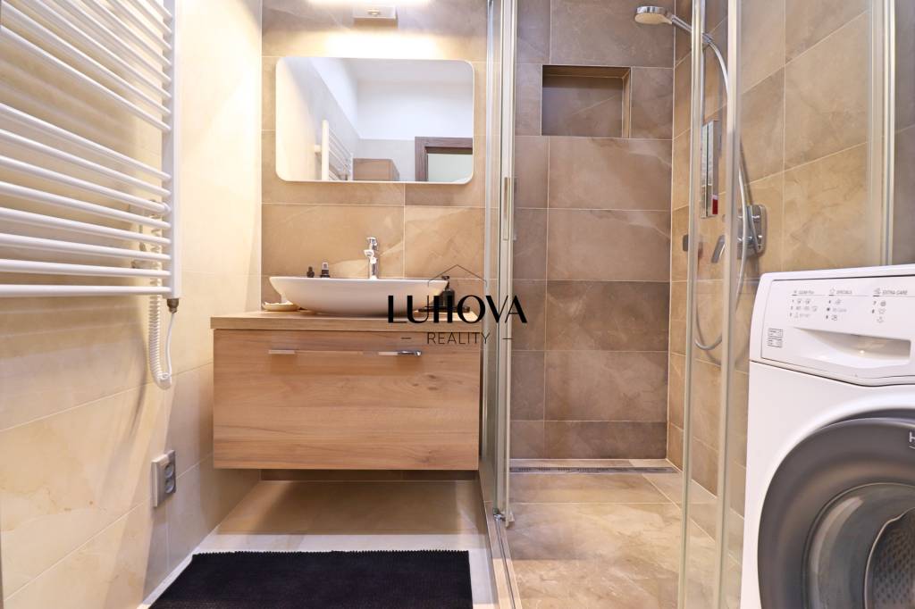 3 - izbový byt na obľúbenej adrese - 11