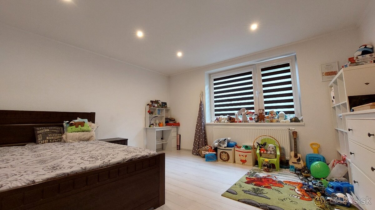 Plne zariadený 4 izb. rodinný dom -Diviaky nad Nitricou - 11